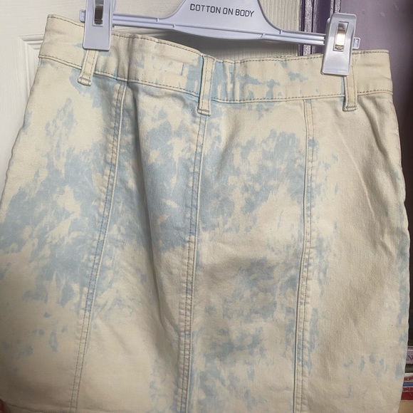 Forever 21 Acid Wash Jean Skirt - Picture 3 of 3